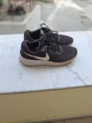 Scarpe Nike nere/grigie