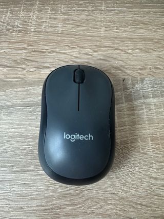 Ratón inalámbrico Logitech con USB