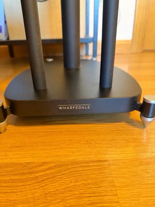 Wharfedale EVO 4.2 Altavoces blancos + stands