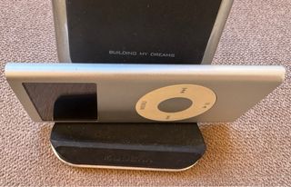 Apple iPod Nano 2da Gen 2GB  Gris A1199 Batería0%