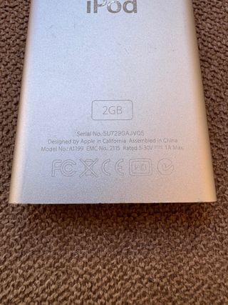 Apple iPod Nano 2da Gen 2GB  Gris A1199 Batería0%