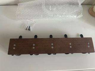 Perchero de pared madera y metal