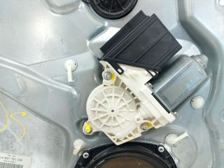 ELEVALUNAS DELANTERO IZQUIERDO SEAT CORDOBA BERLINA (6L2)