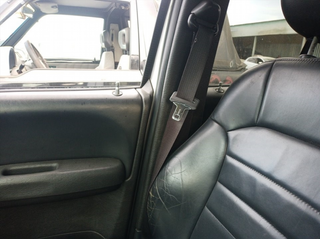 CINTURON SEGURIDAD DELANTERO DERECHO JEEP CHEROKE