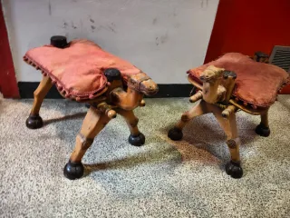 Taburetes antiguos camello (2 unidades)