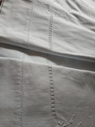 Sábana antigua algodón vainicas bordadas