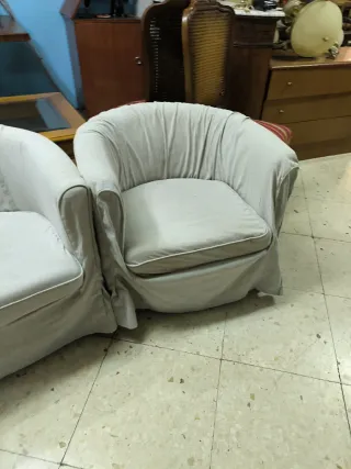 Dos sillones tipo Ikea