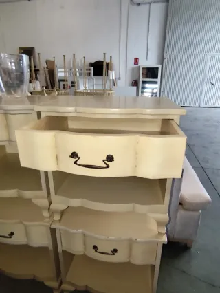 Mesita de noche vintage madera y cristal