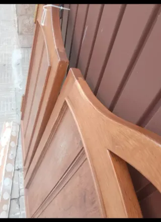 Puertas abatibles madera maciza