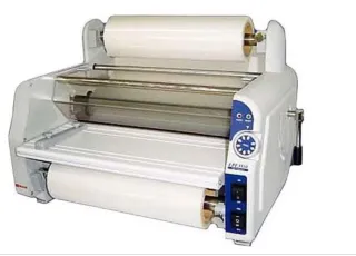 Laminadora de bobina profesional El modelo Fujipla