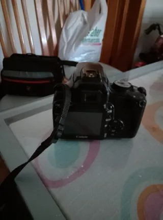 Cámara Canon 400D + Objetivo EF 18-55mm