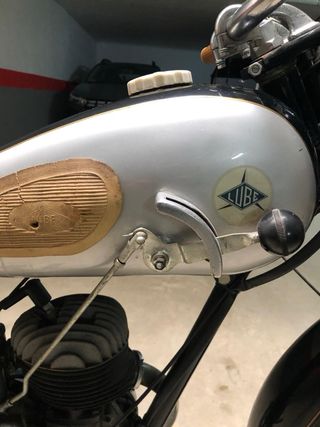 Motocicleta Lube 1958