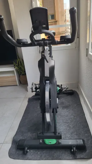 Bicicleta estática Cecotec UltraFlex 25.