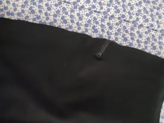 Falda mini elástica Stradivarius negra