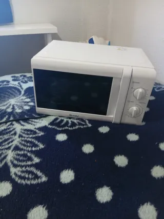 Microondas Bluesky blanco no hago envíos en person