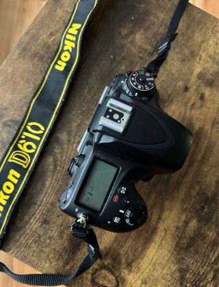 Cámara Nikon D610 reflex + Objetivos y accesorios