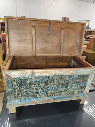 BAUL TALLADO A MANO!!!