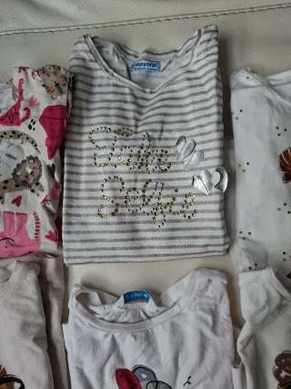 Lote 5 Camisetas Mayoral Niña. Talla 4