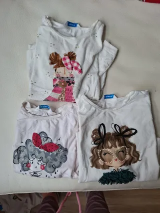 Lote 5 Camisetas Mayoral Niña. Talla 4
