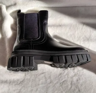 Botines negros de plataforma para dama