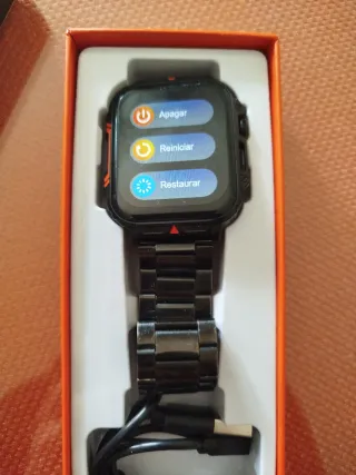 Reloj Inteligente Negro y Naranja