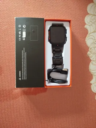 Reloj Inteligente Negro y Naranja