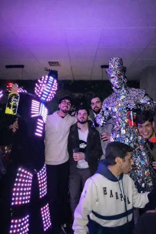 Animación con Zancudos