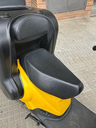 Moto reparto TGB 49cc