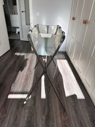 Bañera Stokke Flexi Bath con patas y reductor bebe