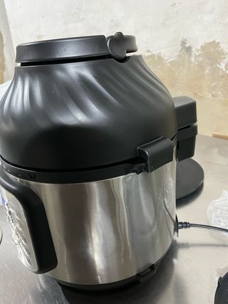 - Instant Pot Duo Crisp + Air 11 en 1 Olla a Pre