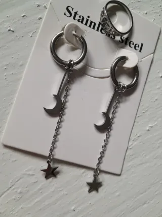 Pendientes Luna Estrella de regalo el anillo.