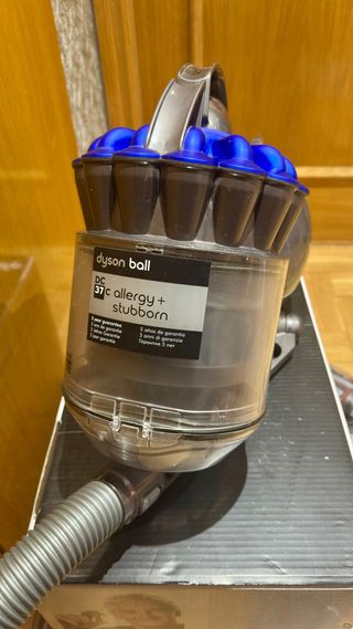 Aspirador Dyson DC37C Allergy + Stubborn