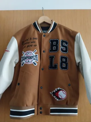 Chaqueta Beisbolera Zara Marrón y Blanca