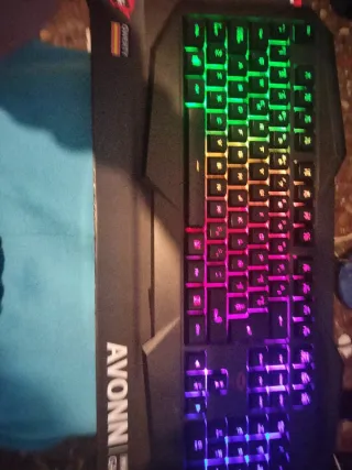 Teclado Gaming Trust RGB Nuevo