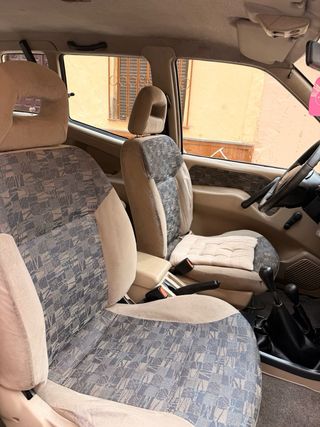 Nissan Terrano II 2001