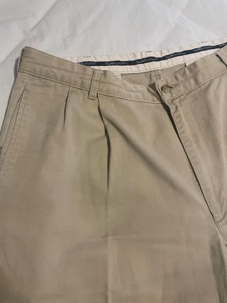 Pantalón chino beige
