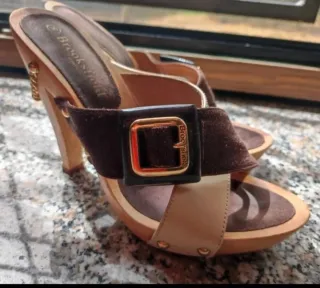 Tacchi donna legno marrone e oro