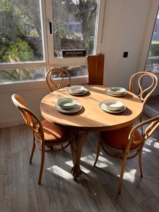 Antigua Mesa Victoriana 1860-1870 con manivela