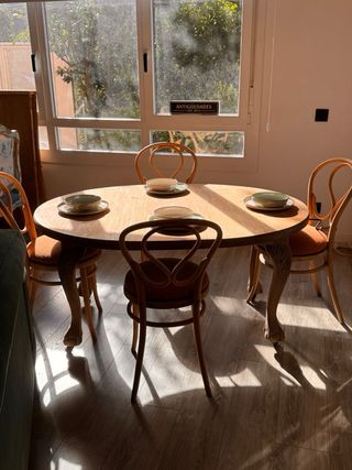 Antigua Mesa Victoriana 1860-1870 con manivela