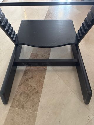 Trona Stokke Negra Respaldo Blanco