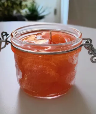 Candela Confettura di mandarini iperrealistica