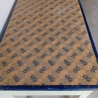 ANTIGUA MESA DE COCINA O TOCINERA