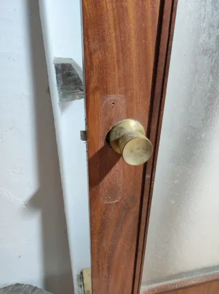 Puerta vieja con cristal 72x202