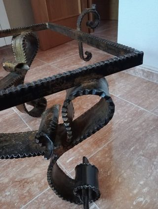 Mesa antigua hierro forjado y madera