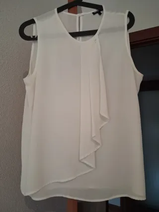 Camisa blanca sin mangas