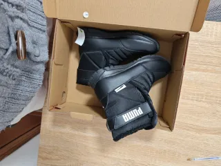 Scarpe da neve Puma nuove taglia 34
