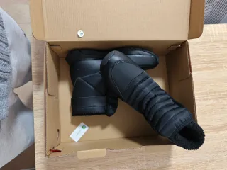 Scarpe da neve Puma nuove taglia 34