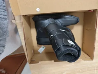 Scarpe da neve Puma nuove taglia 34