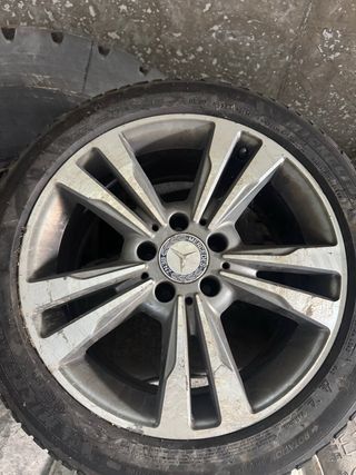 Llanta Aluminio Mercedes E W212 S212 17 con neumat