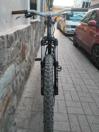 Bicicleta Dirt Jump Coluer Inferno Pro